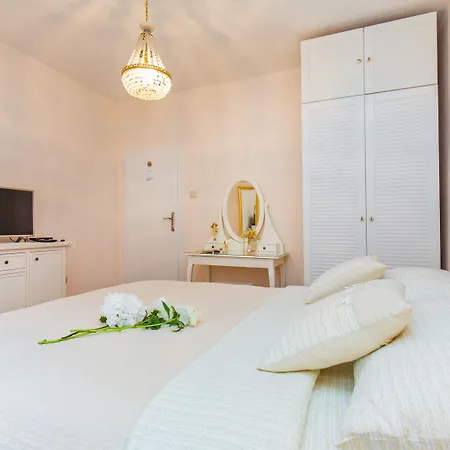 & Perla Apartman